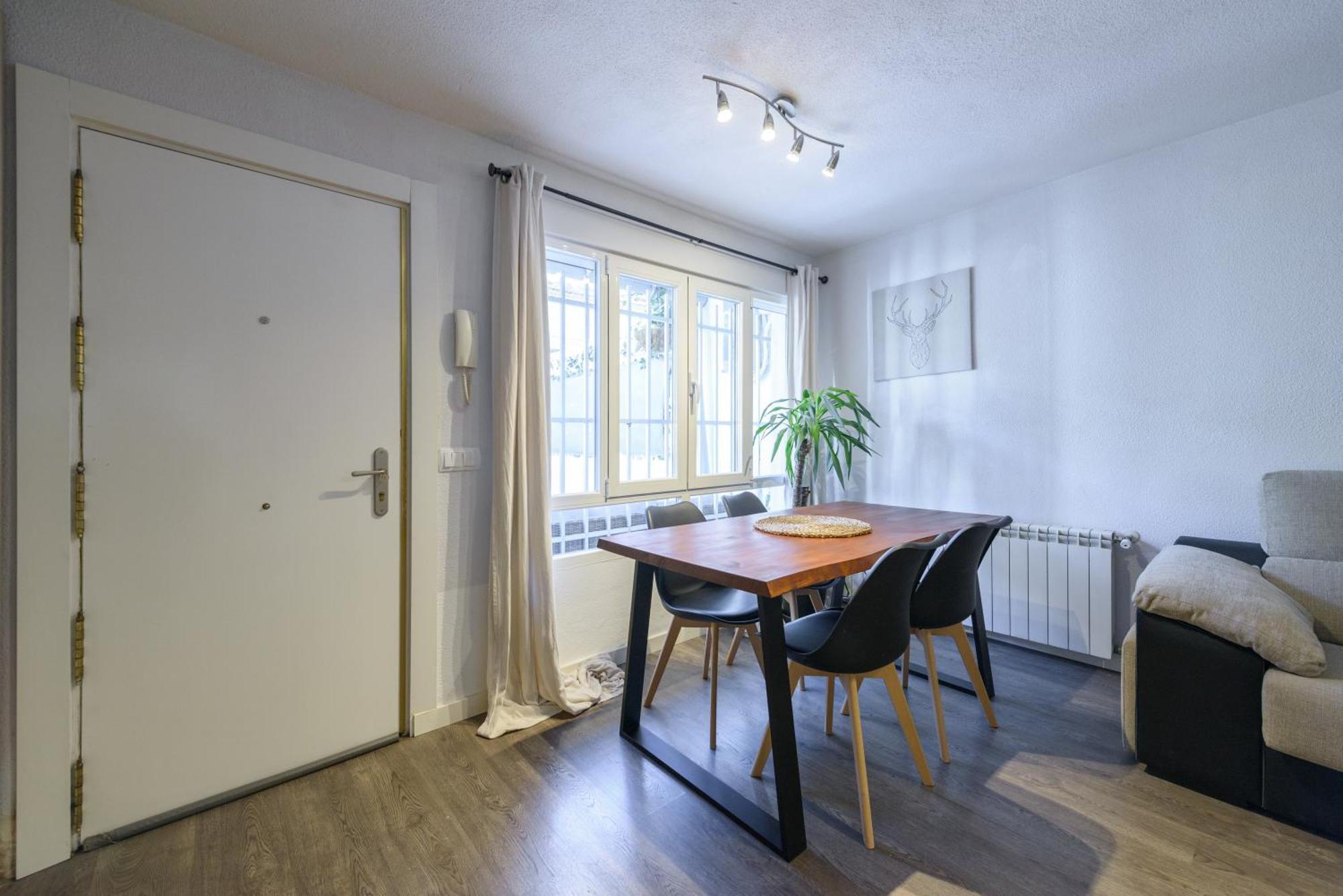 Sabadell Calle, Casa Familiar De 3 Dormitorios Con Terraza Junto Metro Fuencarral Мадрид Экстерьер фото