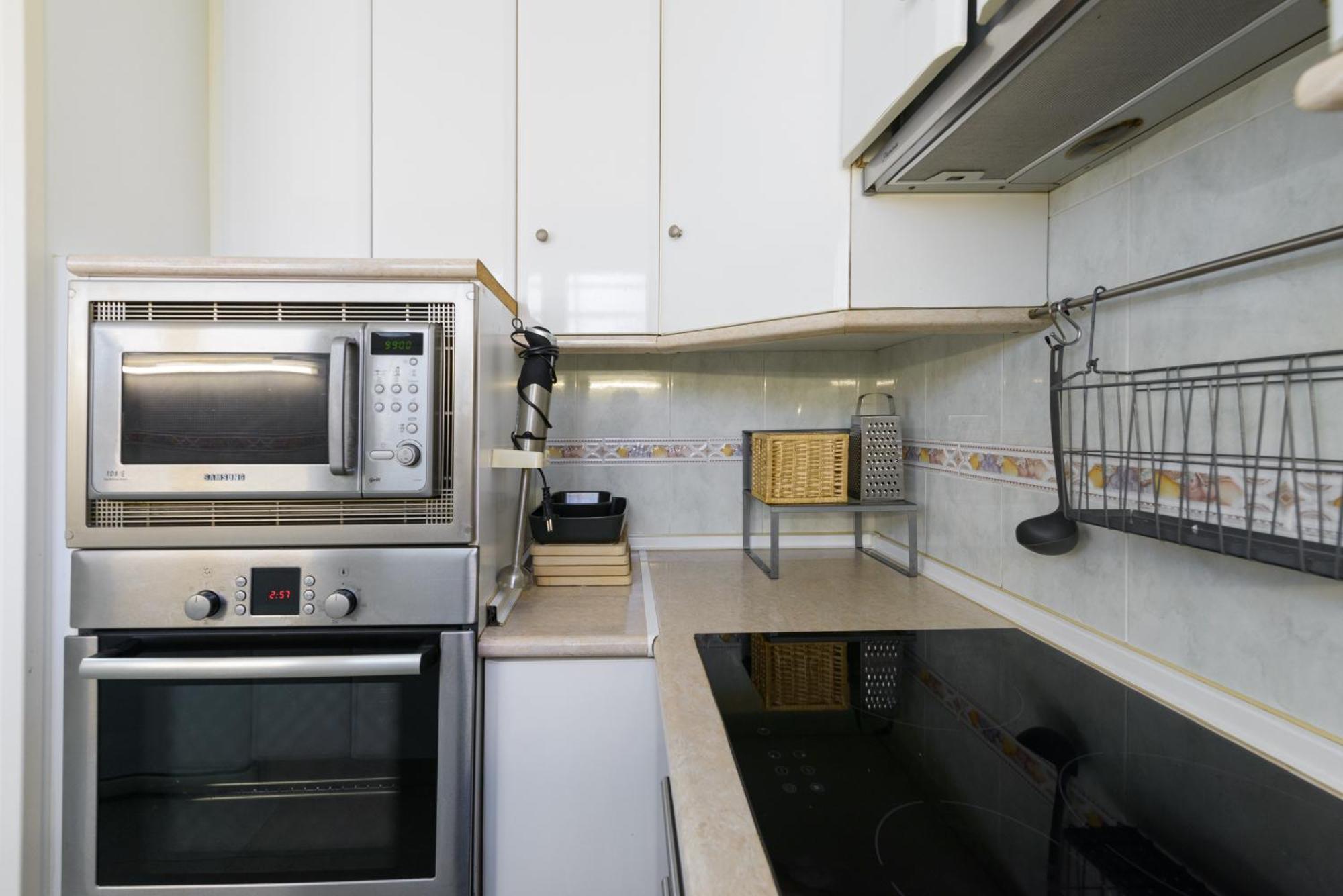 Sabadell Calle, Casa Familiar De 3 Dormitorios Con Terraza Junto Metro Fuencarral Мадрид Экстерьер фото