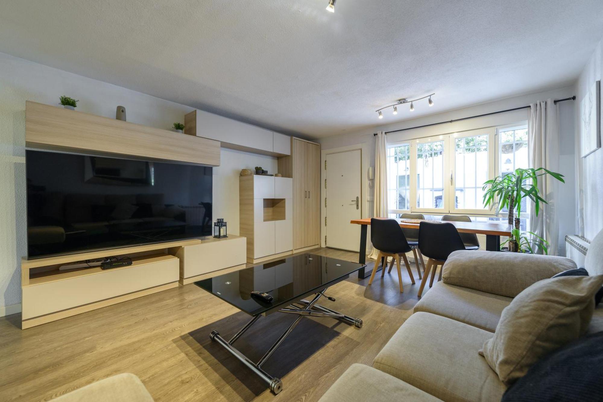 Sabadell Calle, Casa Familiar De 3 Dormitorios Con Terraza Junto Metro Fuencarral Мадрид Экстерьер фото
