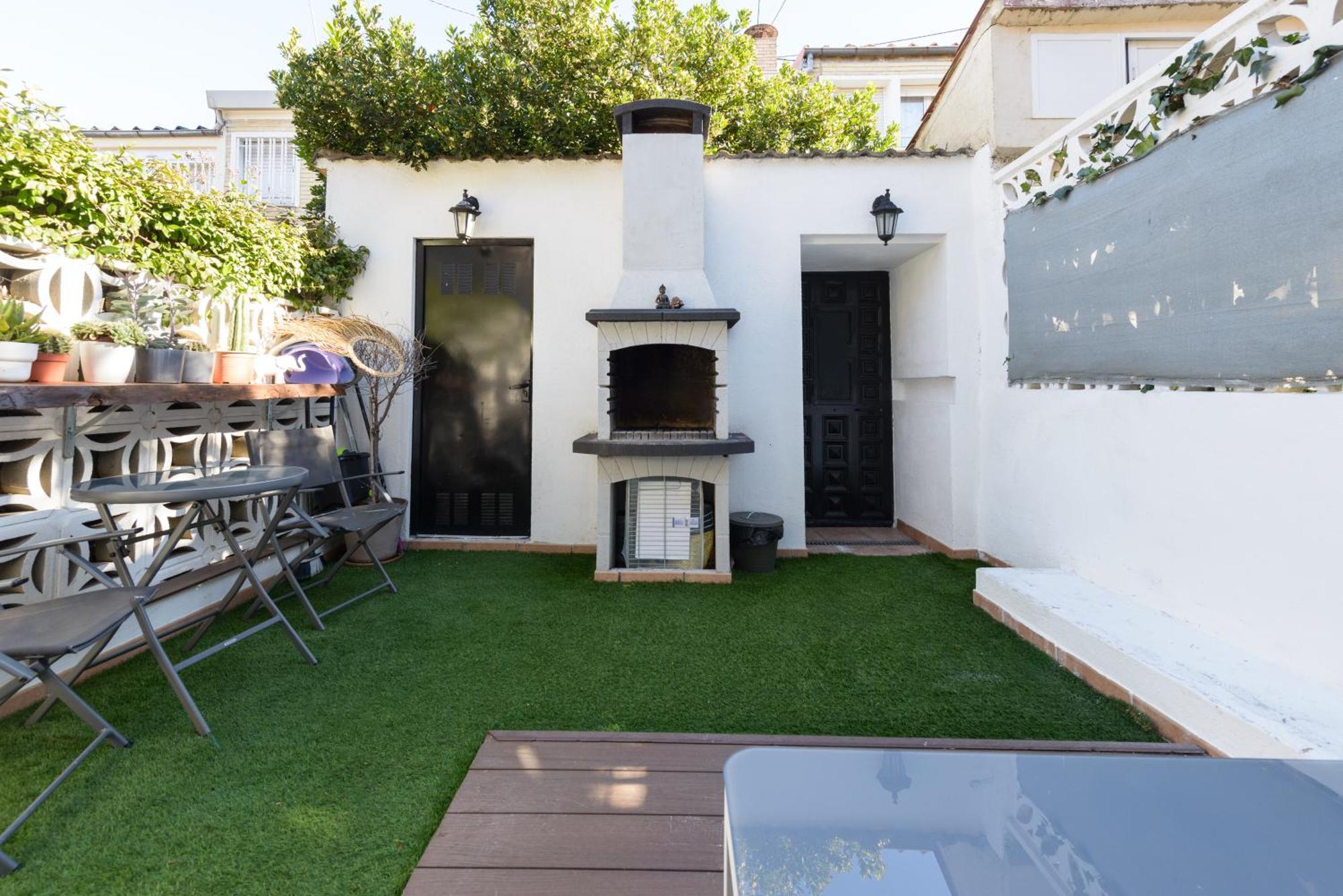 Sabadell Calle, Casa Familiar De 3 Dormitorios Con Terraza Junto Metro Fuencarral Мадрид Экстерьер фото