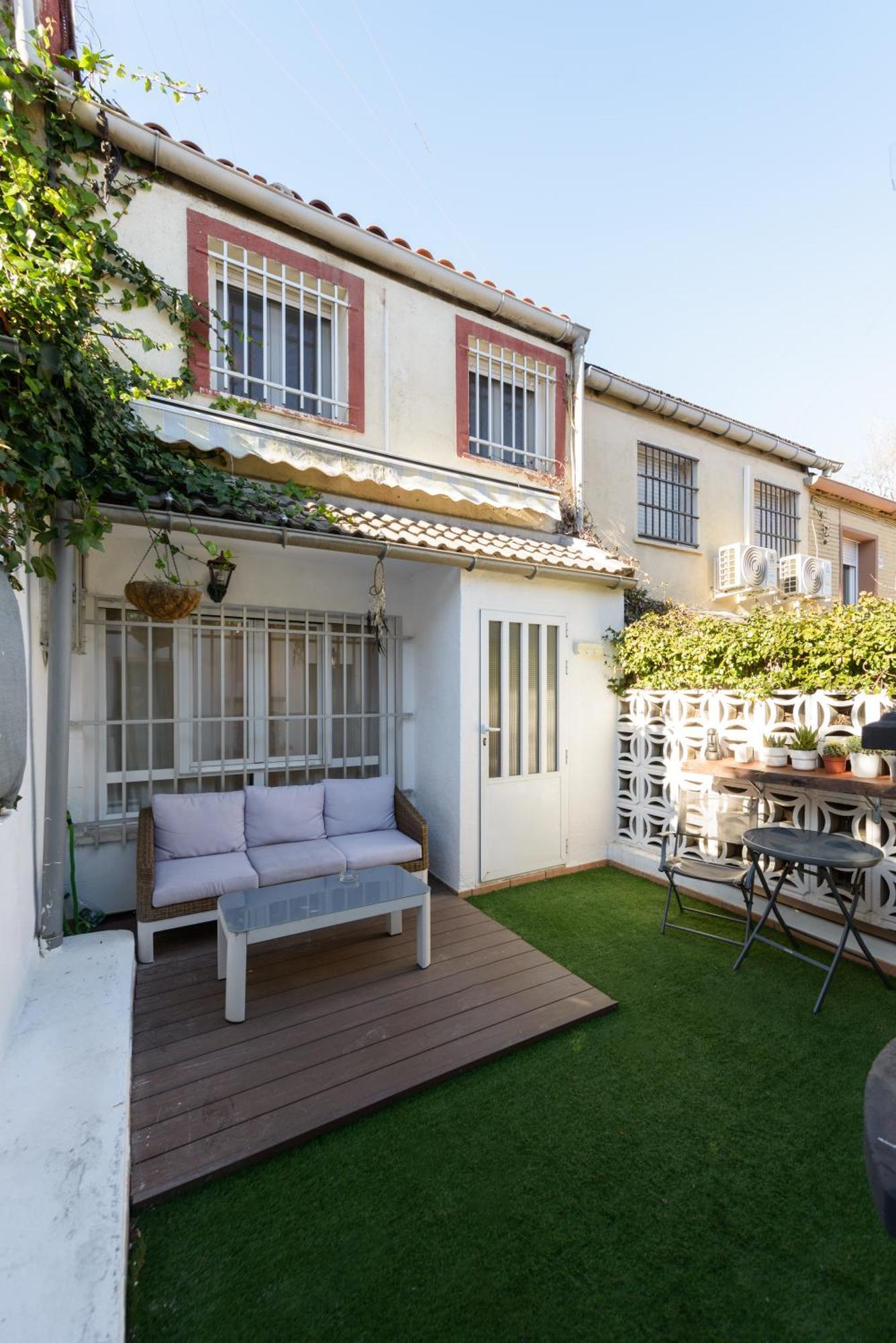 Sabadell Calle, Casa Familiar De 3 Dormitorios Con Terraza Junto Metro Fuencarral Мадрид Экстерьер фото